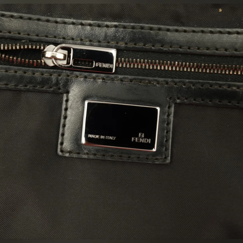 ❌️❌️SOLD❌️❌️J36💖 Fendi Vintage Black Flap Zucchino Shoulder Bag - Picture 10 of 16